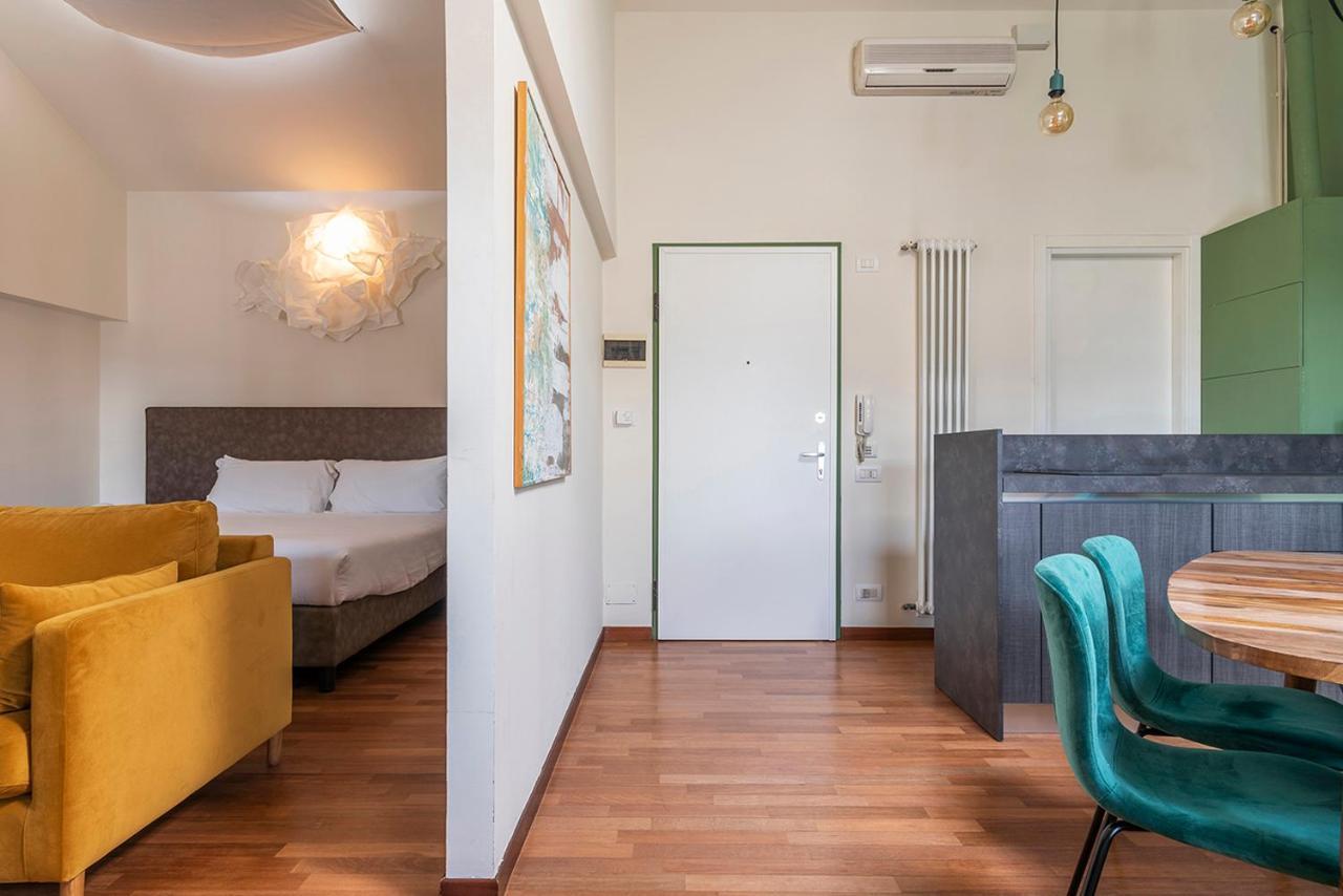 Easyhomes Duomo View Milan Bagian luar foto
